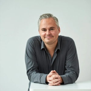 Bruno Poulsen,Medstifter af Poulsen & Vinding